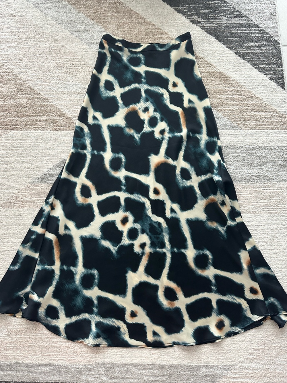 Zara Navy and Cream Animal-Print Satin Midi Skirt Made In Morocco Size XS